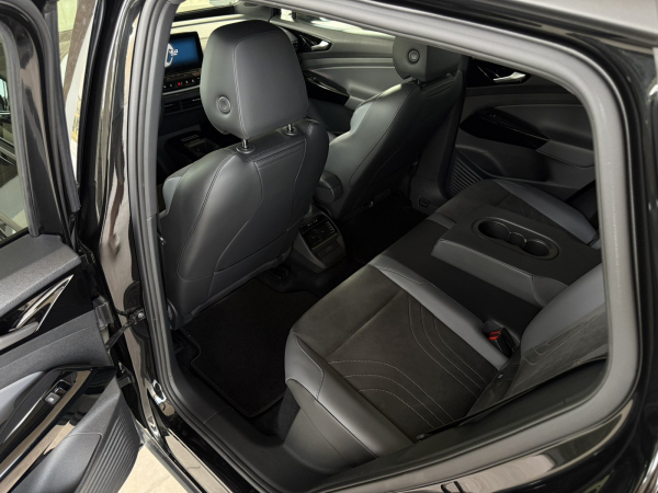 VW ID 4 Pro Performance